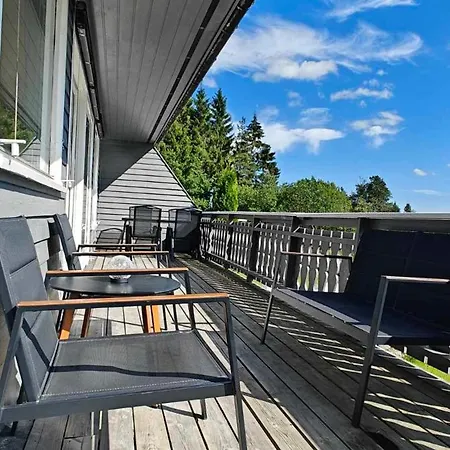 Holiday home Sorlandsidyll, Dyreparken 12 Min Kristiansand